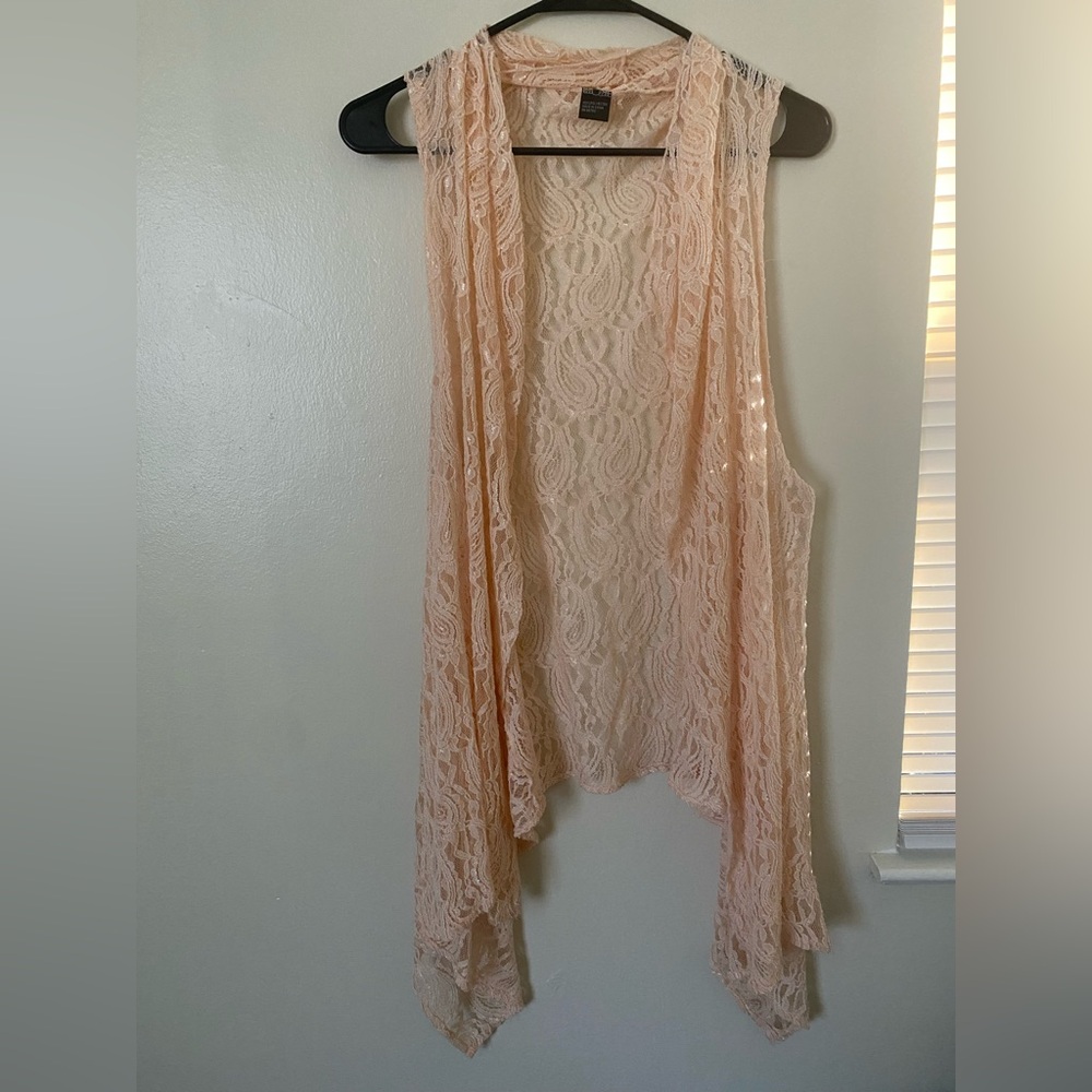 PEACH LACE VEST
